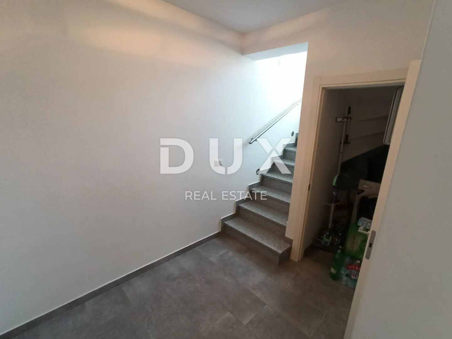 istra, pula, obiteljska kuća, 115 m2, predgrađe - slika 14