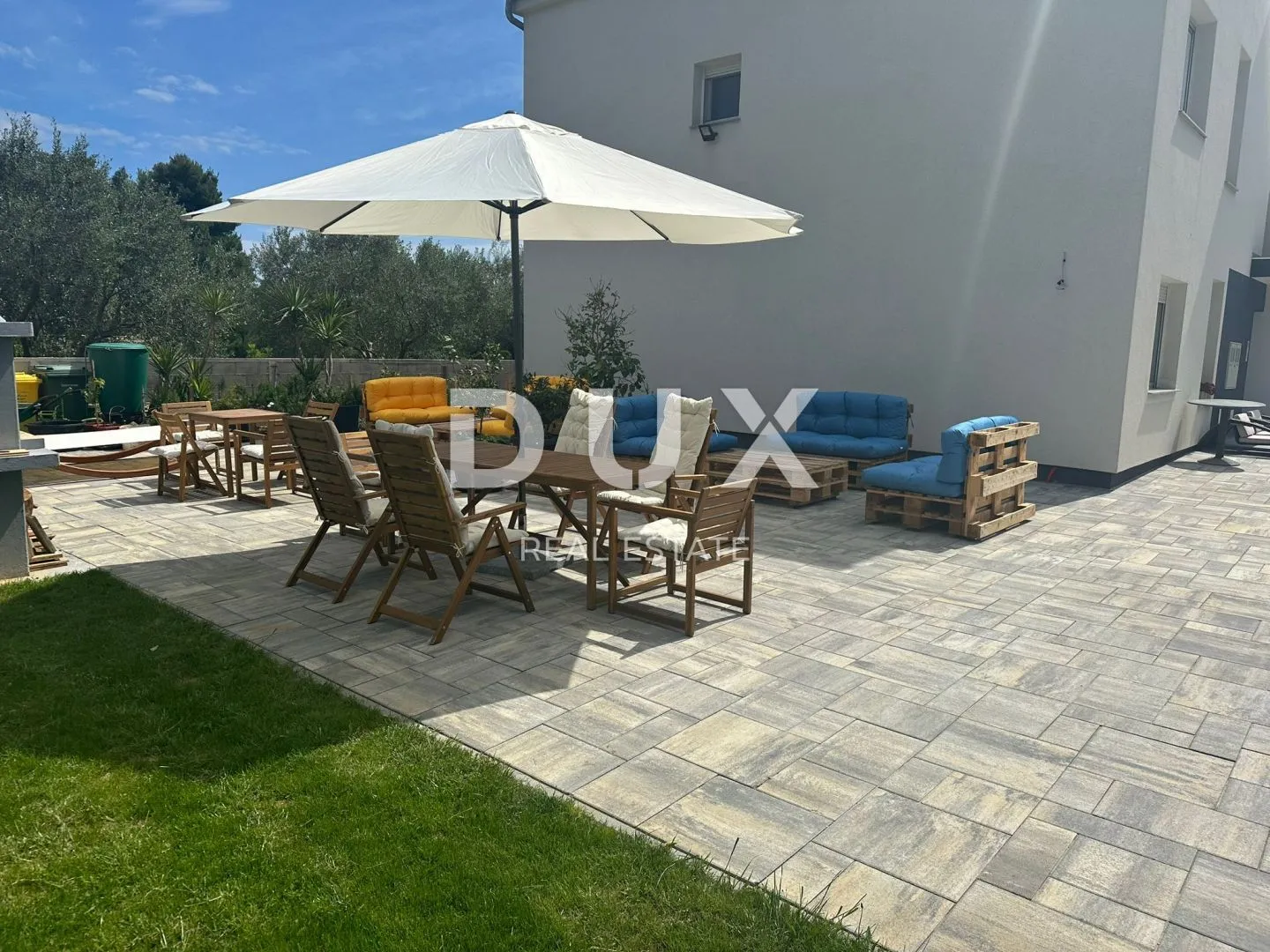 zadar, vir - prostrana kuća s 5 apartmana - slika 17