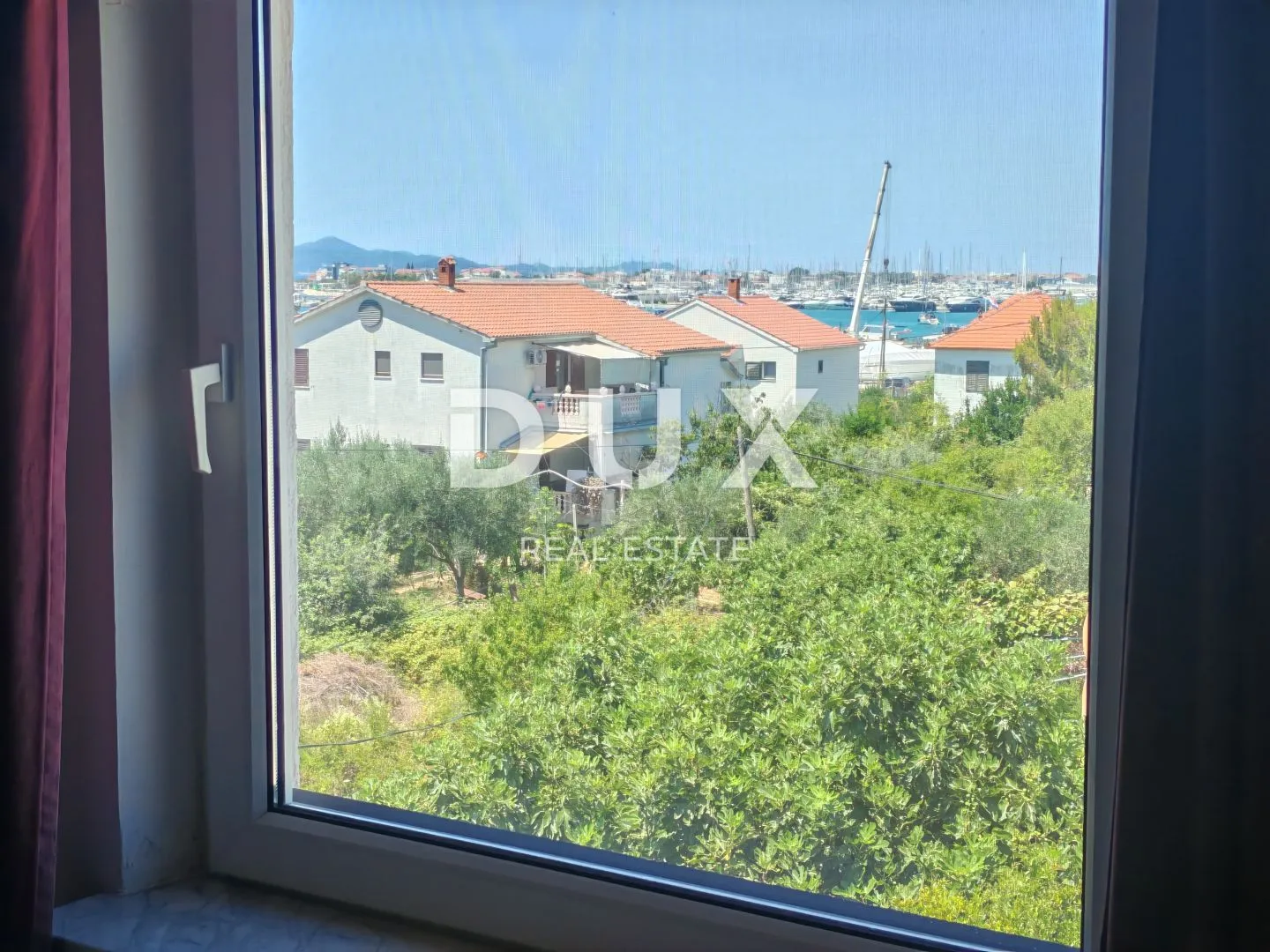 zadar, sukošan - prostrani namješten stan s pogledom na more u blizini centra! - slika 20