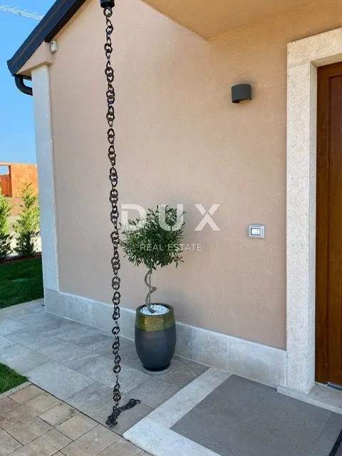 istra, novigrad - mediteranska kuća s bazenom - slika 8
