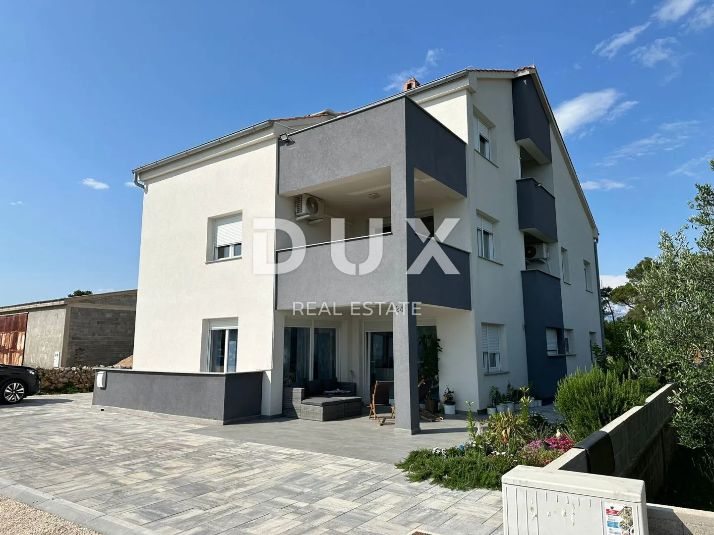 zadar, vir - prostrana kuća s 5 apartmana - slika 3