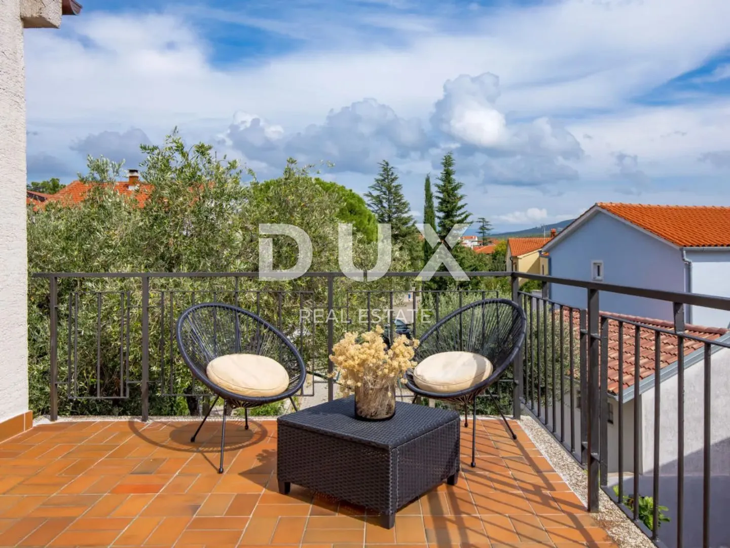 otok krk, kornić- kuća, 250 m2, bazen, okućnica, idealna za turističku djelatnost, top prilika!!! - slika 24