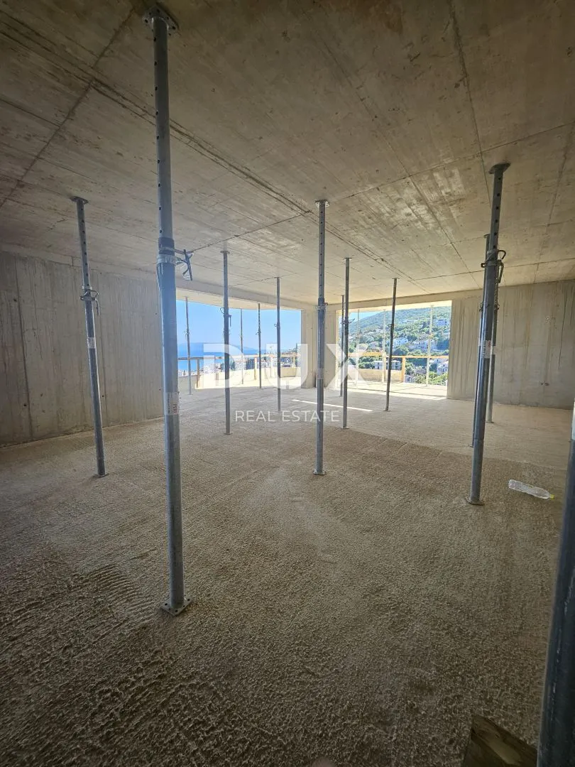 opatija, centar- stan 1.kat 157m2 s panoramskim pogledom na more a3 - slika 12