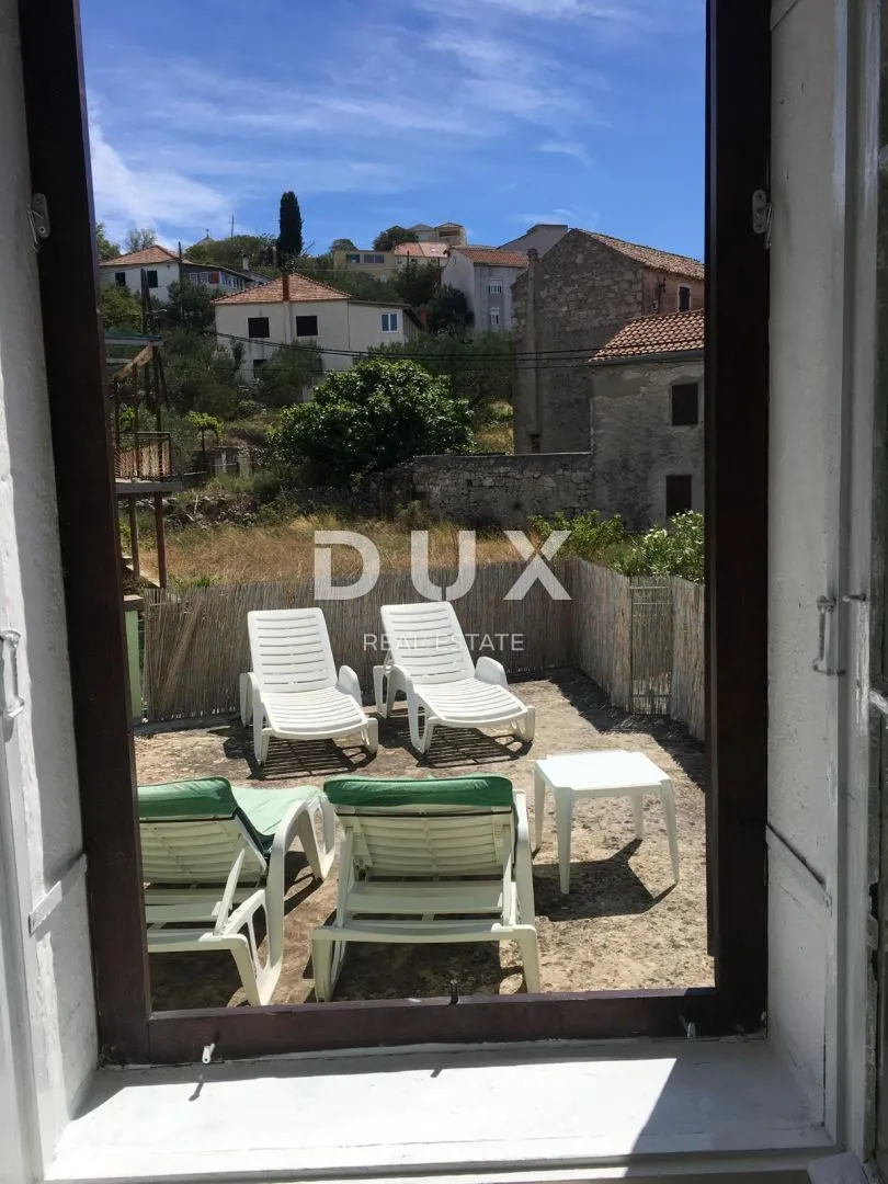 otok vrgada - lijepa samostojeća kuća blizu mora - slika 16