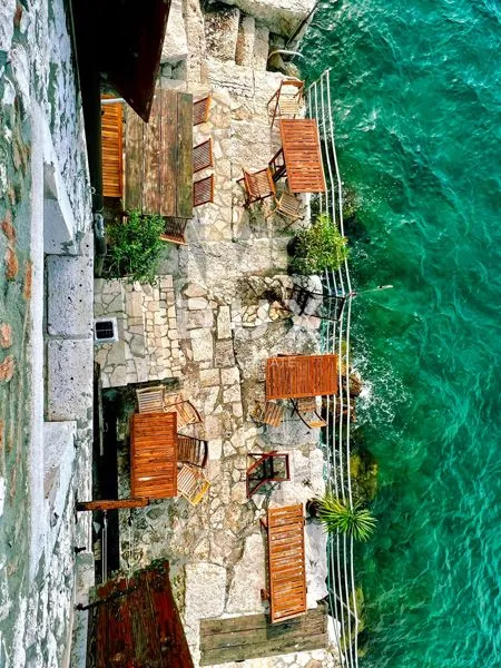 istra, rovinj - 2ss+db stan smješten prvi red do mora s privatnom plažom - slika 27