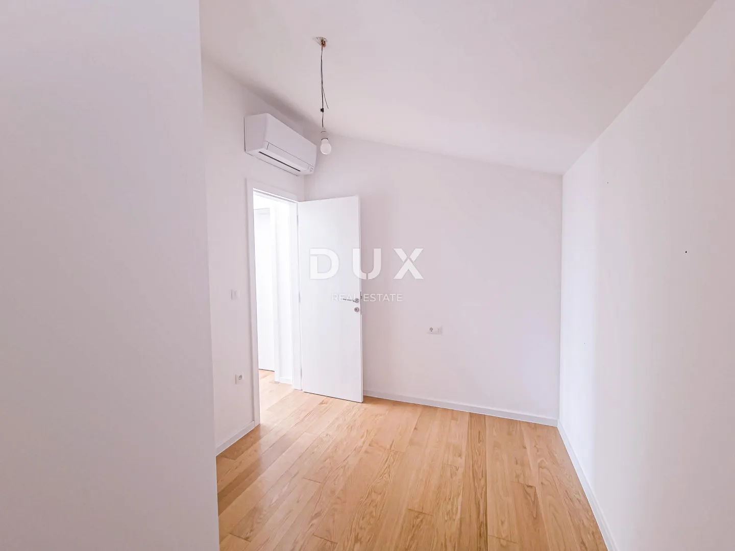 mali lošinj - penthouse u centru na 100m od mora s garažom - slika 9