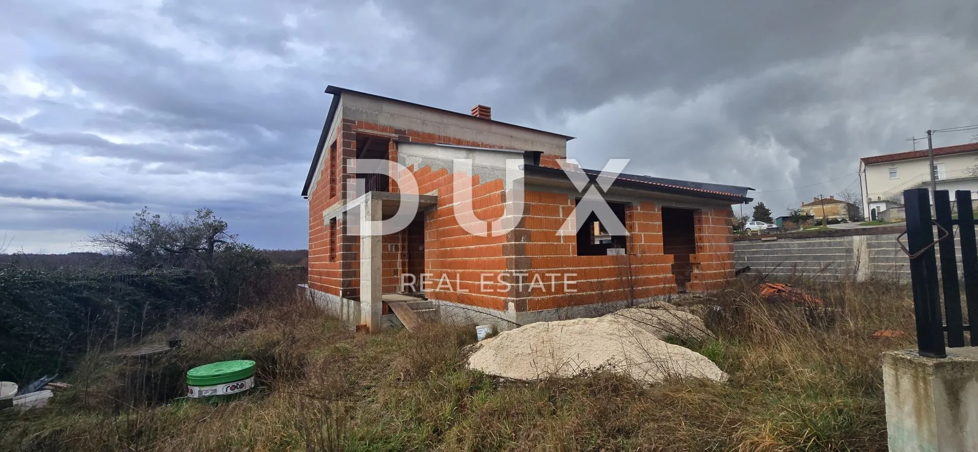 istra, rakalj - kuća u roh-bau fazi - slika 3