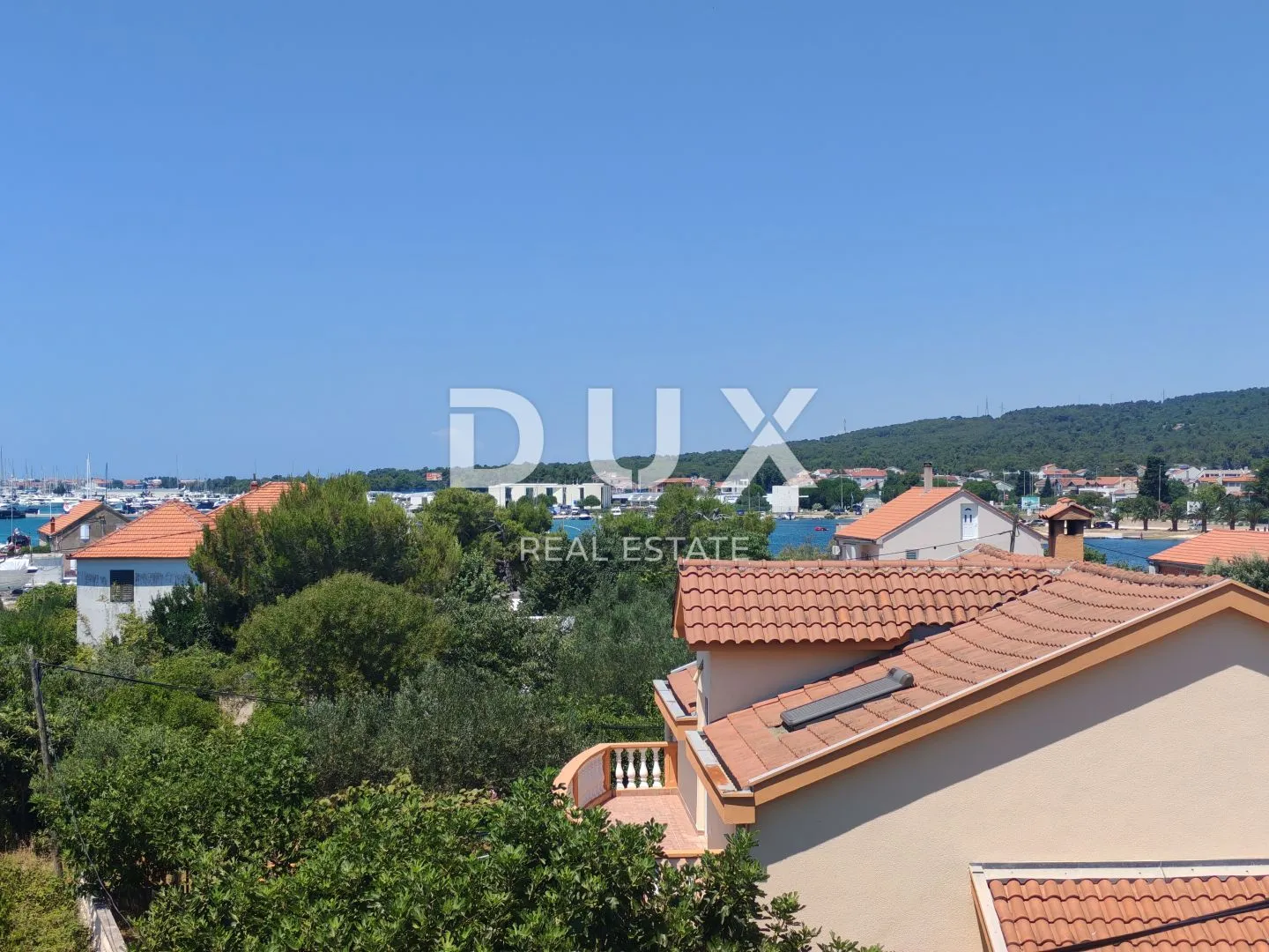 zadar, sukošan - prostrani namješten stan s pogledom na more u blizini centra! - slika 16