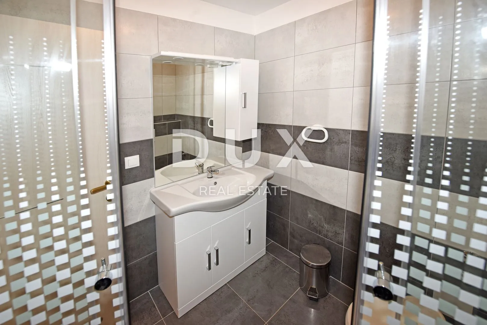 istra, poreč - apartmanska kuća s pogledom na more - slika 57