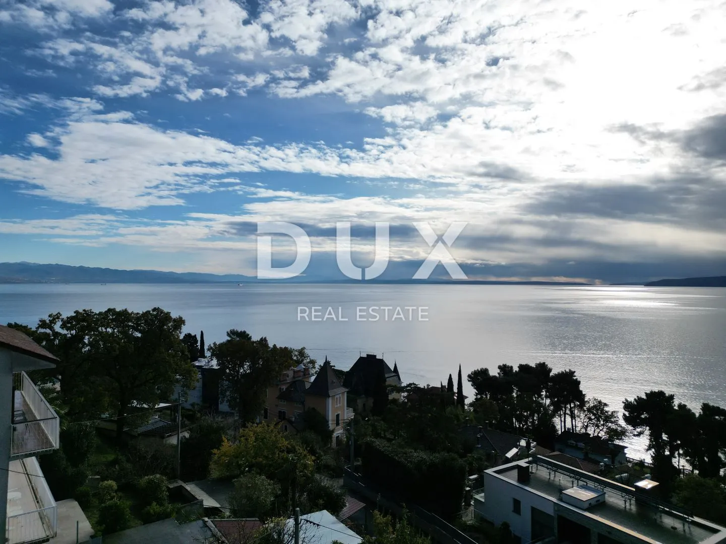 opatija - dio kuće s pogledom na more s 2 stana i 1 apartmanom - slika 14