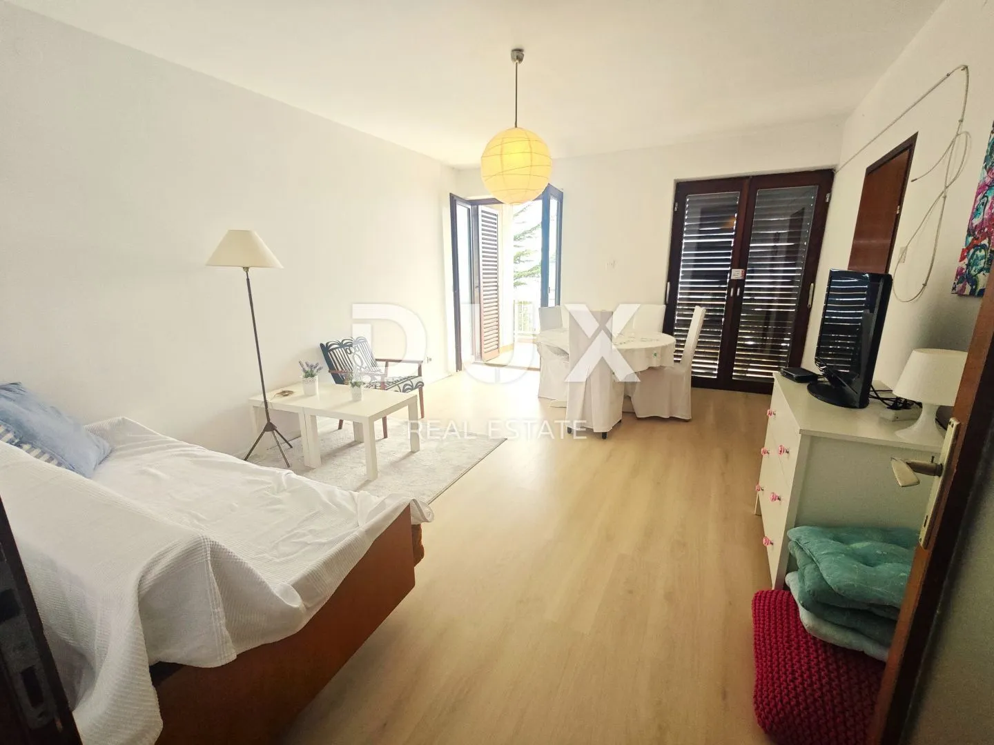 novi vinodolski - apartman 2s+db, 200 metara od plaže! - slika 3