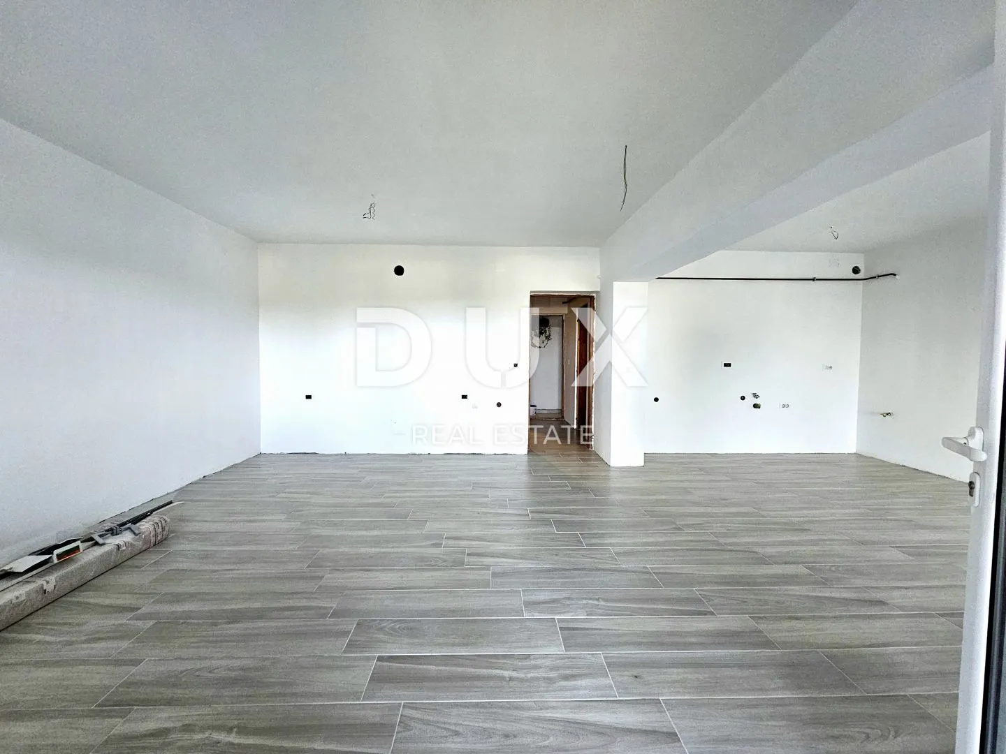 istra, pula, nova veruda - 2ss+db uređeni stan s dvorištem i pogledom na more - slika 7