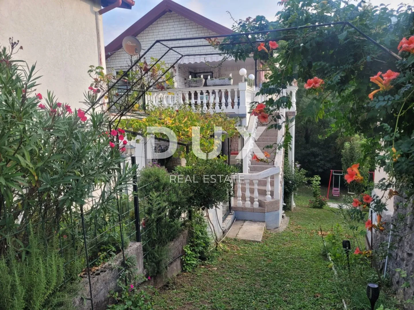 CRIKVENICA, TRIBALJ - dvije kuće s pomoćnim objektom i velikom okućnicom - Tribalj, Vinodolska općina