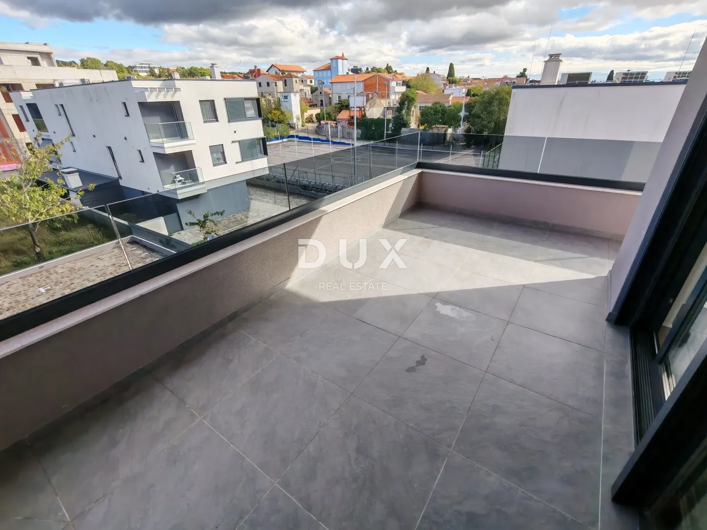 zadar, diklo - vrhunski penthouse s pogledom na more samo 50 metara od plaže! s7 - slika 30