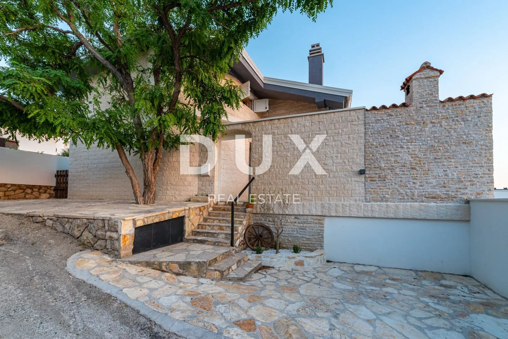 zadar, novigrad - prekrasna vila s bazenom u blizini mora - slika 23