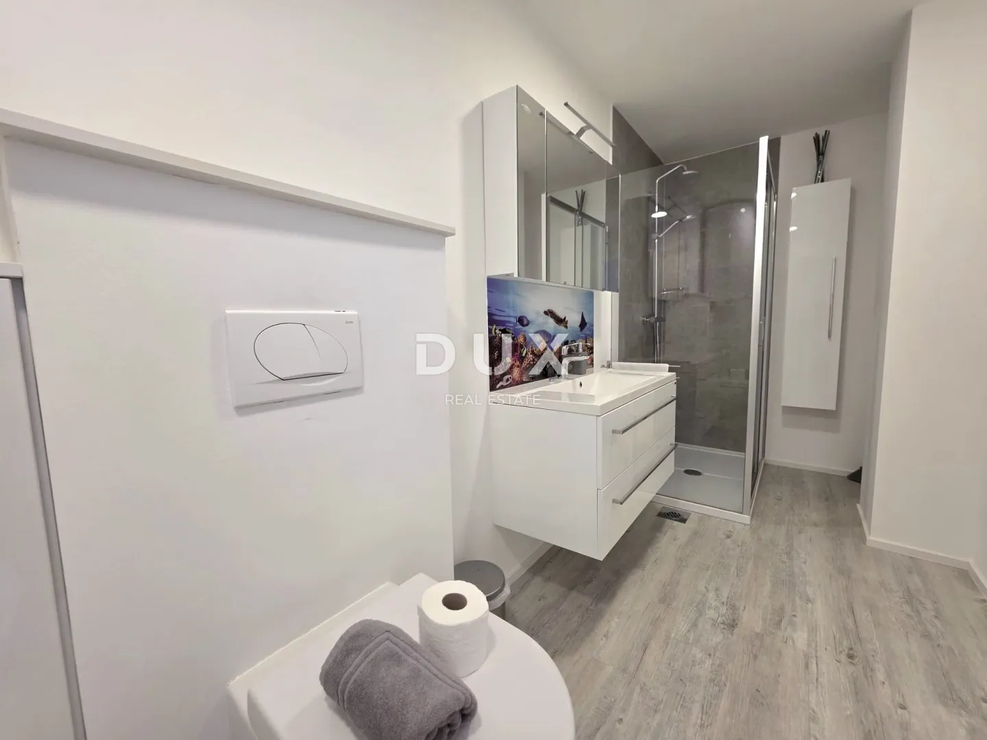istra, poreč, 290.00 m2, pješačka zona, tri stana - slika 42