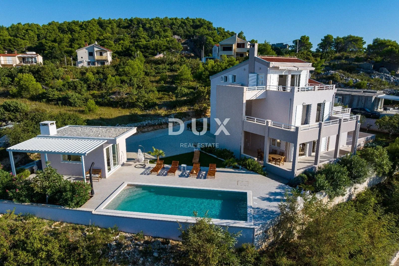 zadar, novigrad - luksuzna vila s panoramskim pogledom na more - slika 28