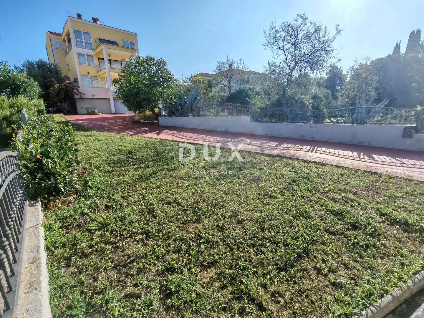 zadar, višnjik - kuća na 4 etaže s vlastitim maslinikom! - slika 3