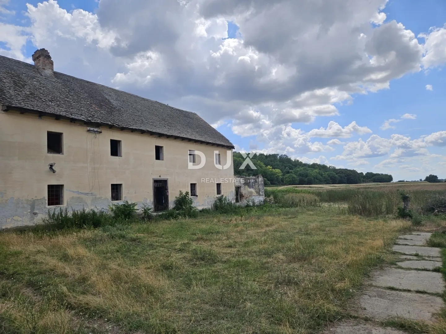 beli manastir, branjina - objekt na osami 900m2 s 4000m2 okućnice - slika 7