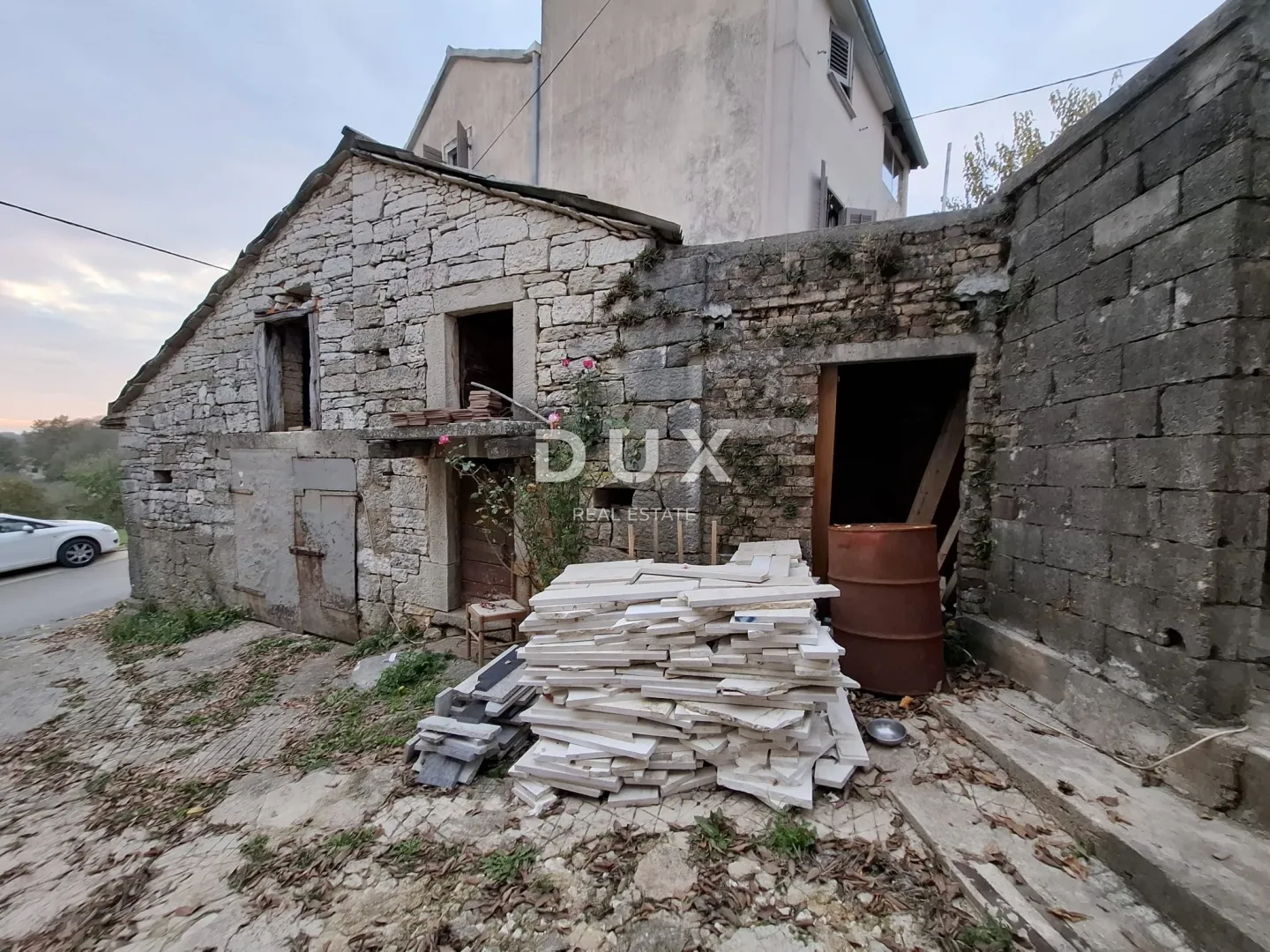 istra, pazin - samostojeća kamena kuća za djelomičnu adaptaciju - slika 6