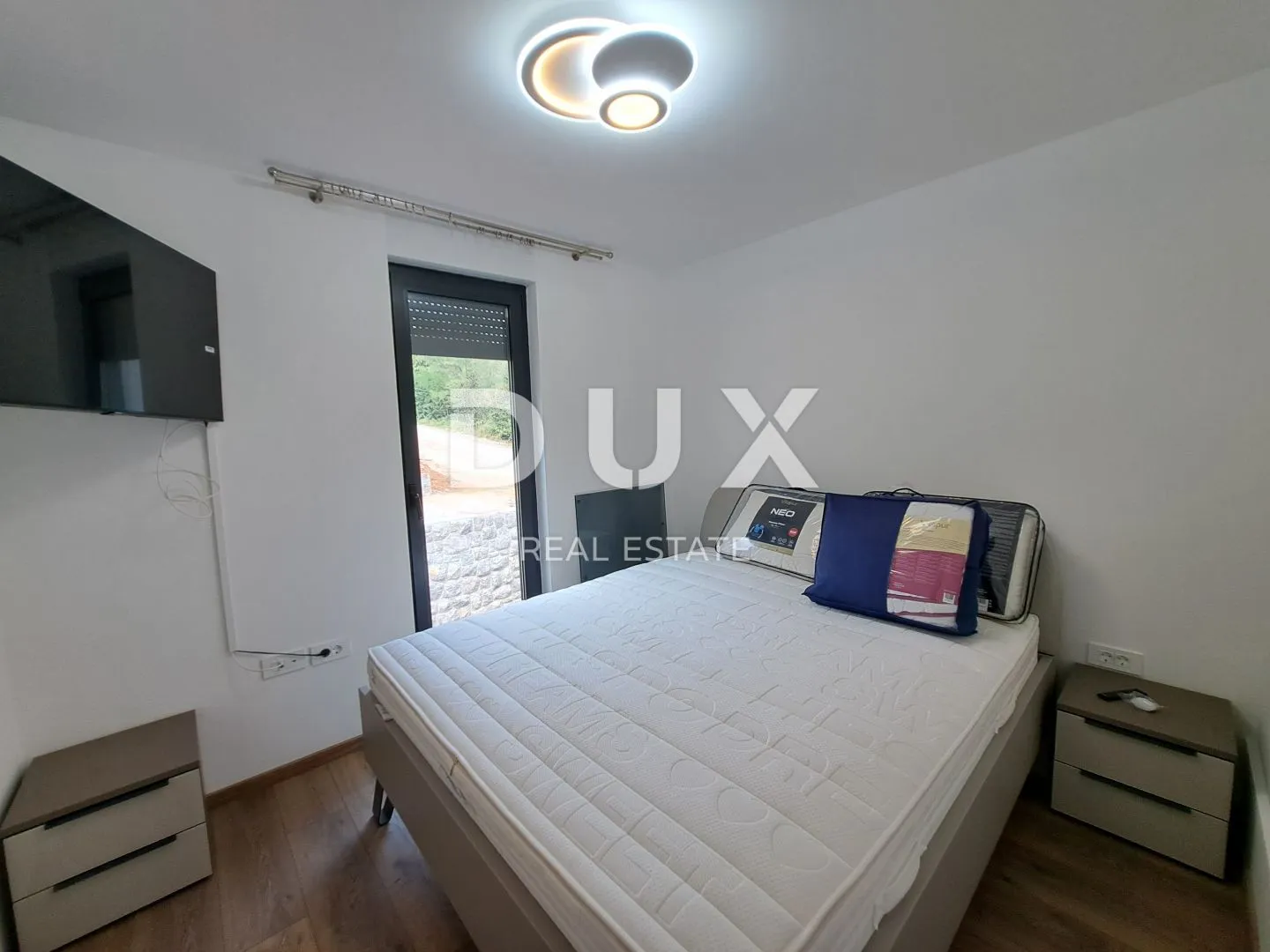 opatija, lovran - luksuzna vila s dva stana, dva bazena i pogledom na more - slika 13