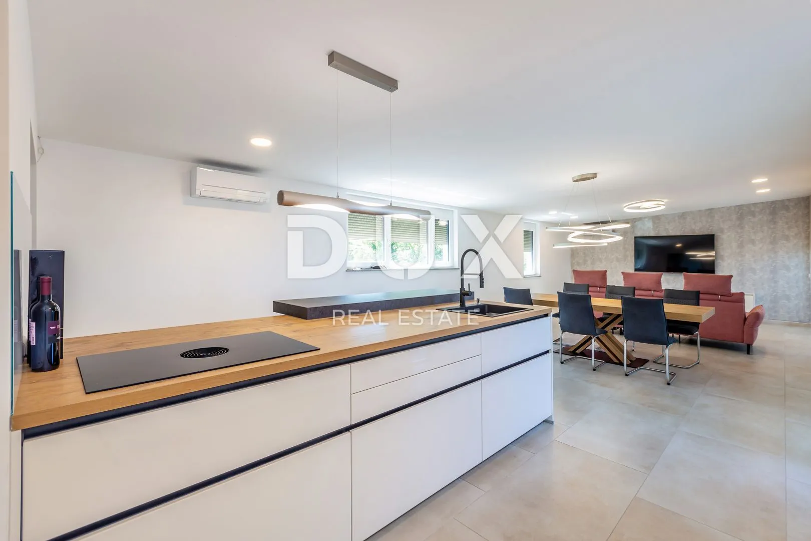 OTOK KRK, MALINSKA - Luksuzni penthouse s bazenom i panoramskim pogledom na more - Malinska, Malinska-Dubašnica