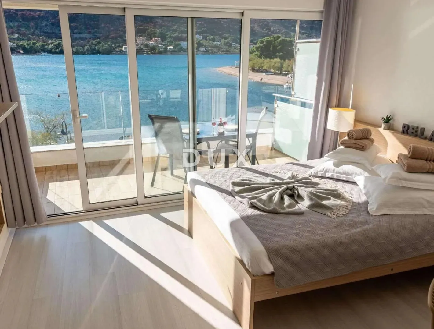 šibenik okolica, grebaštica – mini hotel prvi red do mora s bazenom i restoranom - slika 10