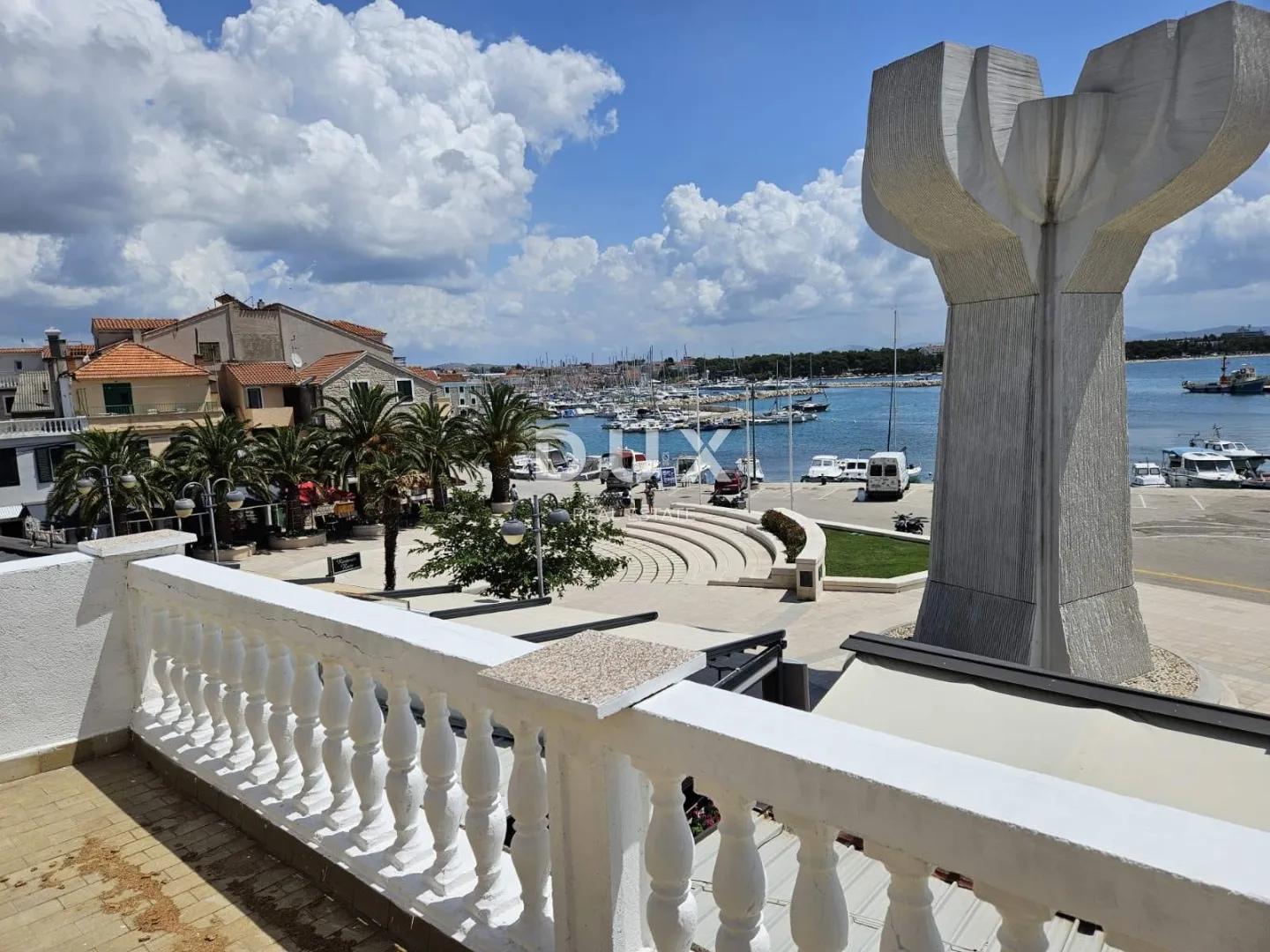 dalmacija, vodice - ekskluzivna nekretnina na rivi, kuća s restoranom u 1. redu do mora - slika 14