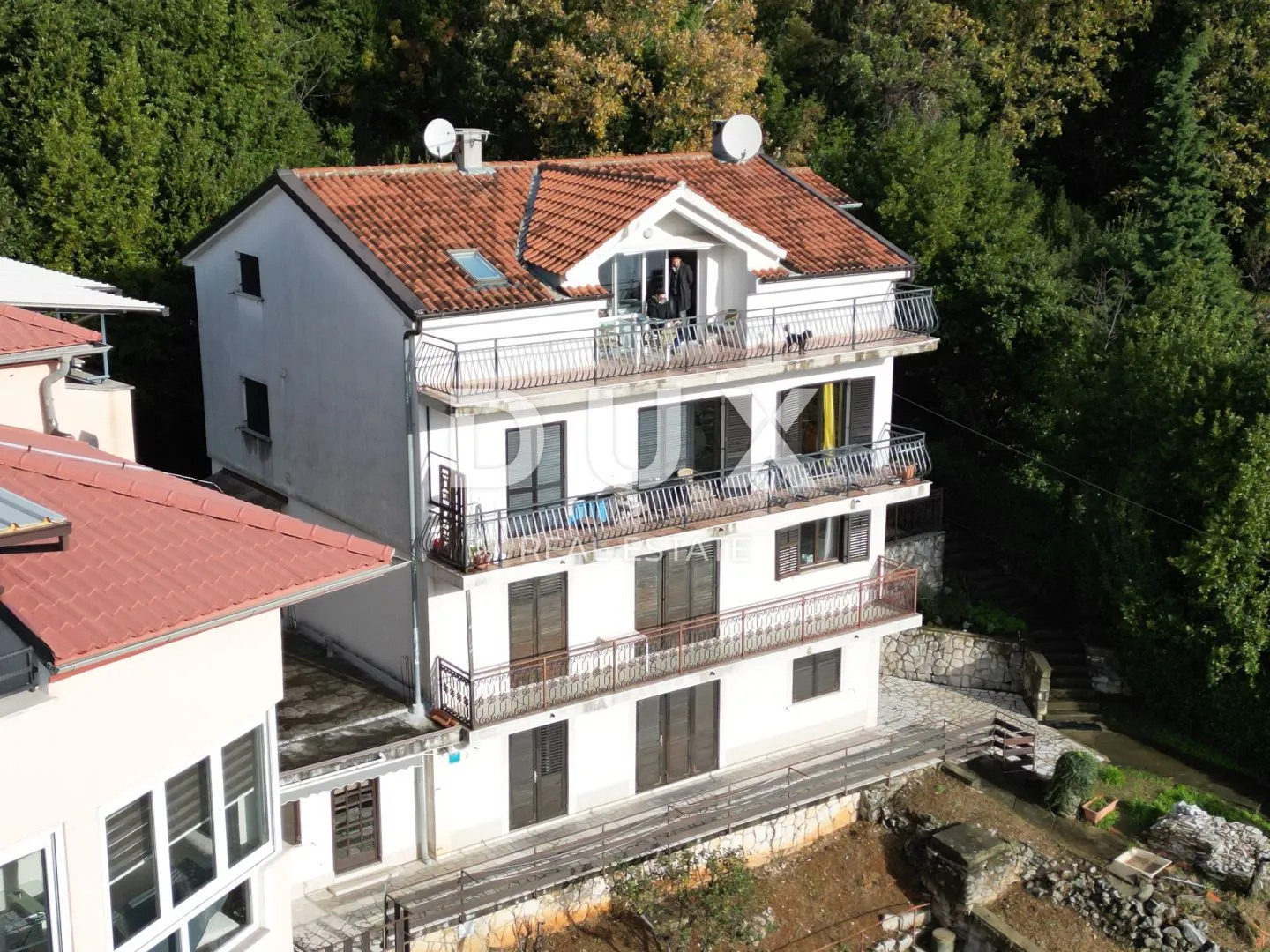 opatija - dio kuće s pogledom na more s 2 stana i 1 apartmanom - slika 6