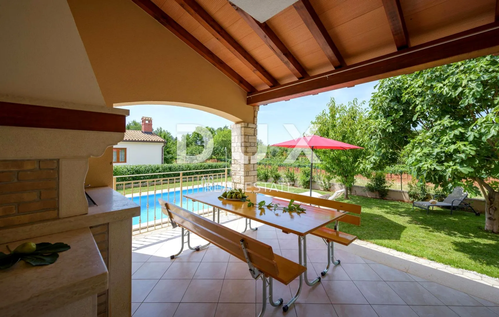 istra, sveti lovreč - kuća s bazenom na rubu naselja - slika 11