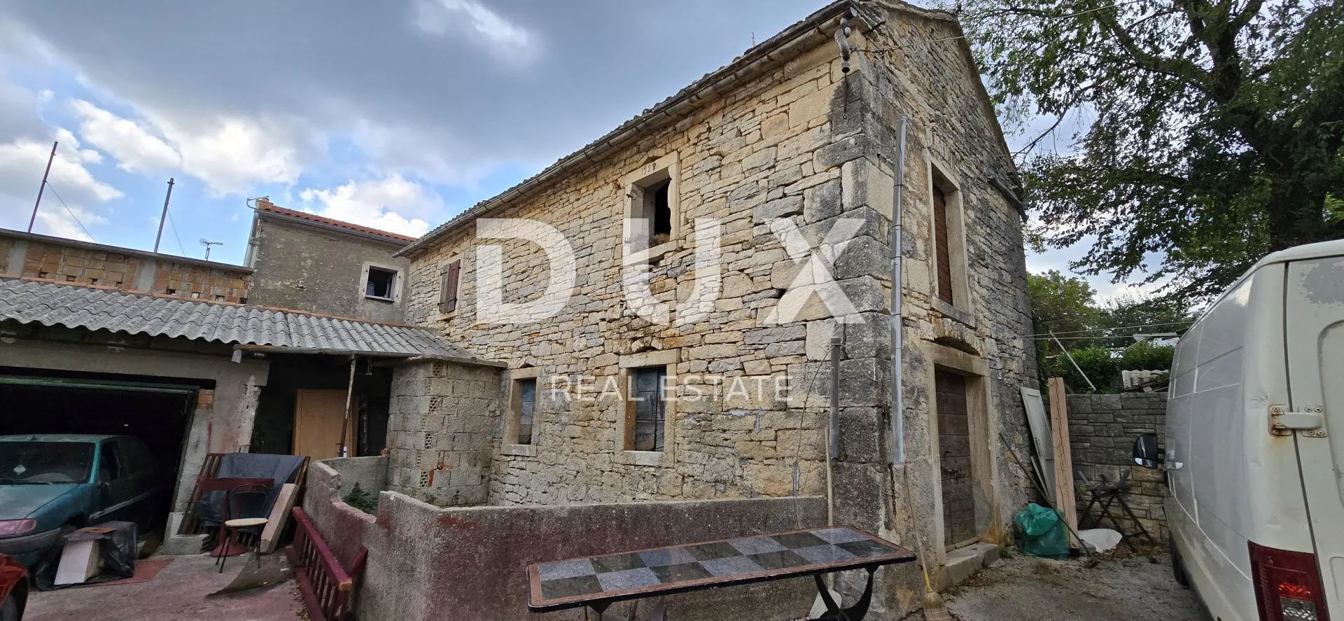 istra, žminj - dvije kamene kuće za renovaciju nadomak grada - slika 6