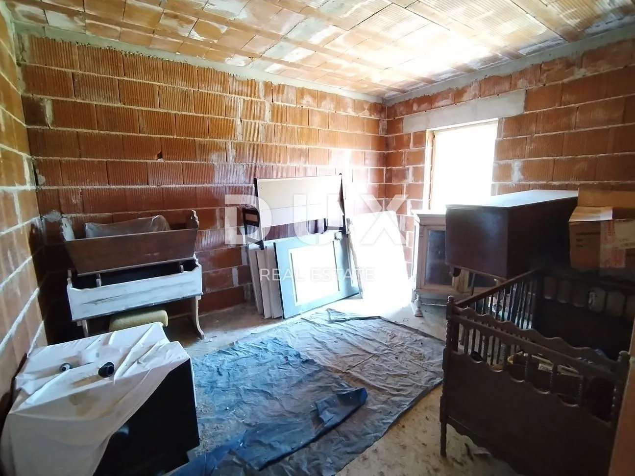 istra, labin - kuća u roh bau fazi - slika 32