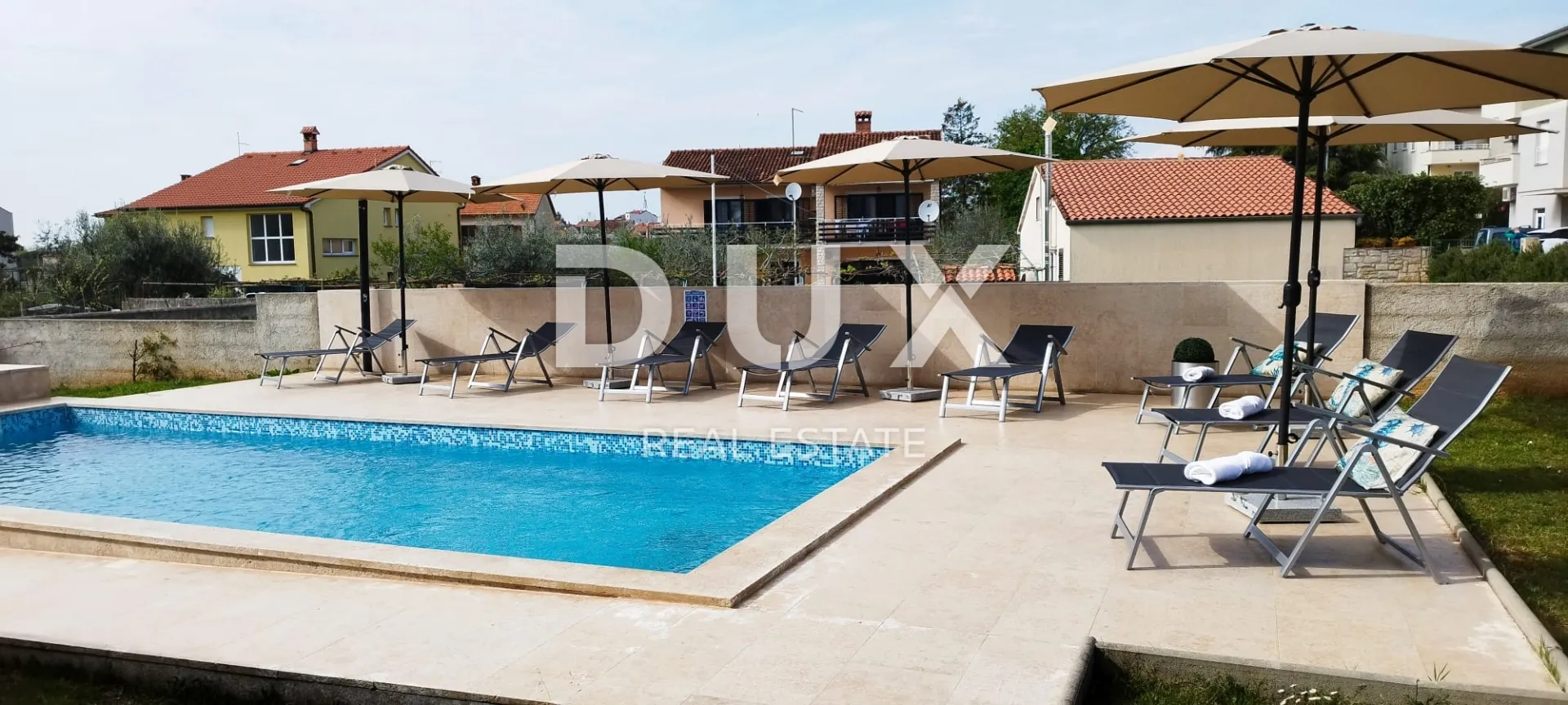 istra, pula - apartmanska kuća - slika 2
