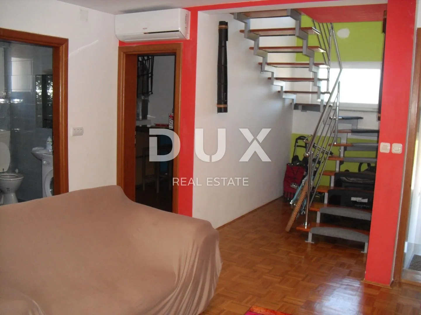 otok krk, grad krk - dvoetažni apartman 4s+db - slika 7
