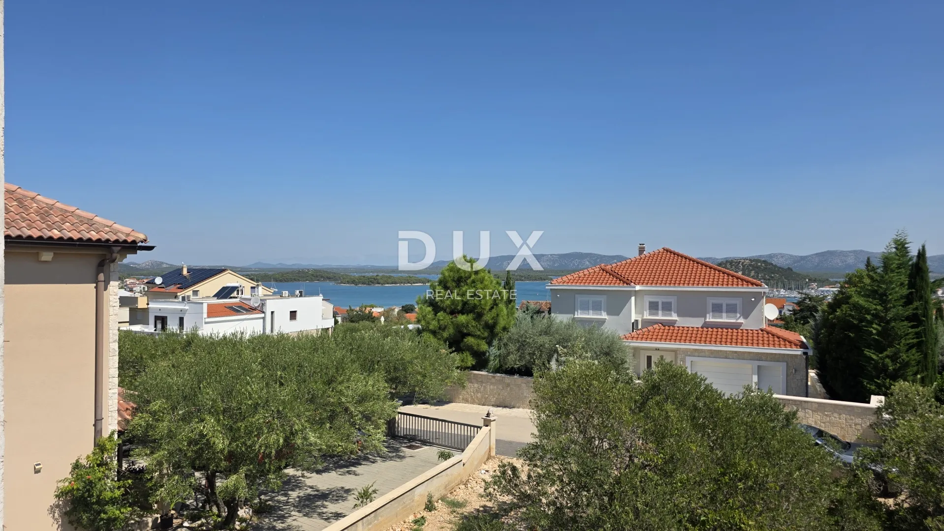 šibenik, murter, duplex kuća, 130 m2, pogled na more, u izgradnji - slika 1