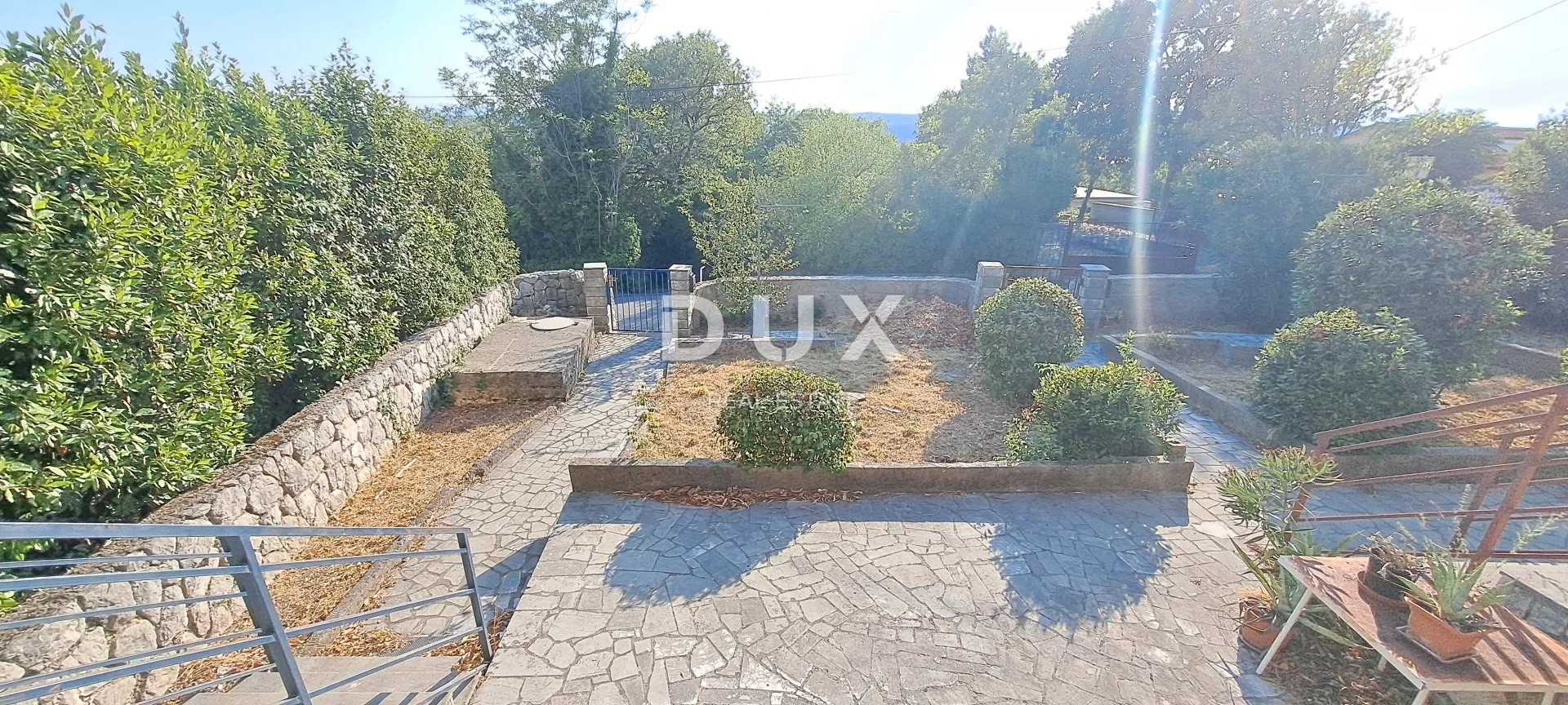 crikvenica, jadranovo, dvije dvojne kuće po 120 m2, dvorište - slika 21