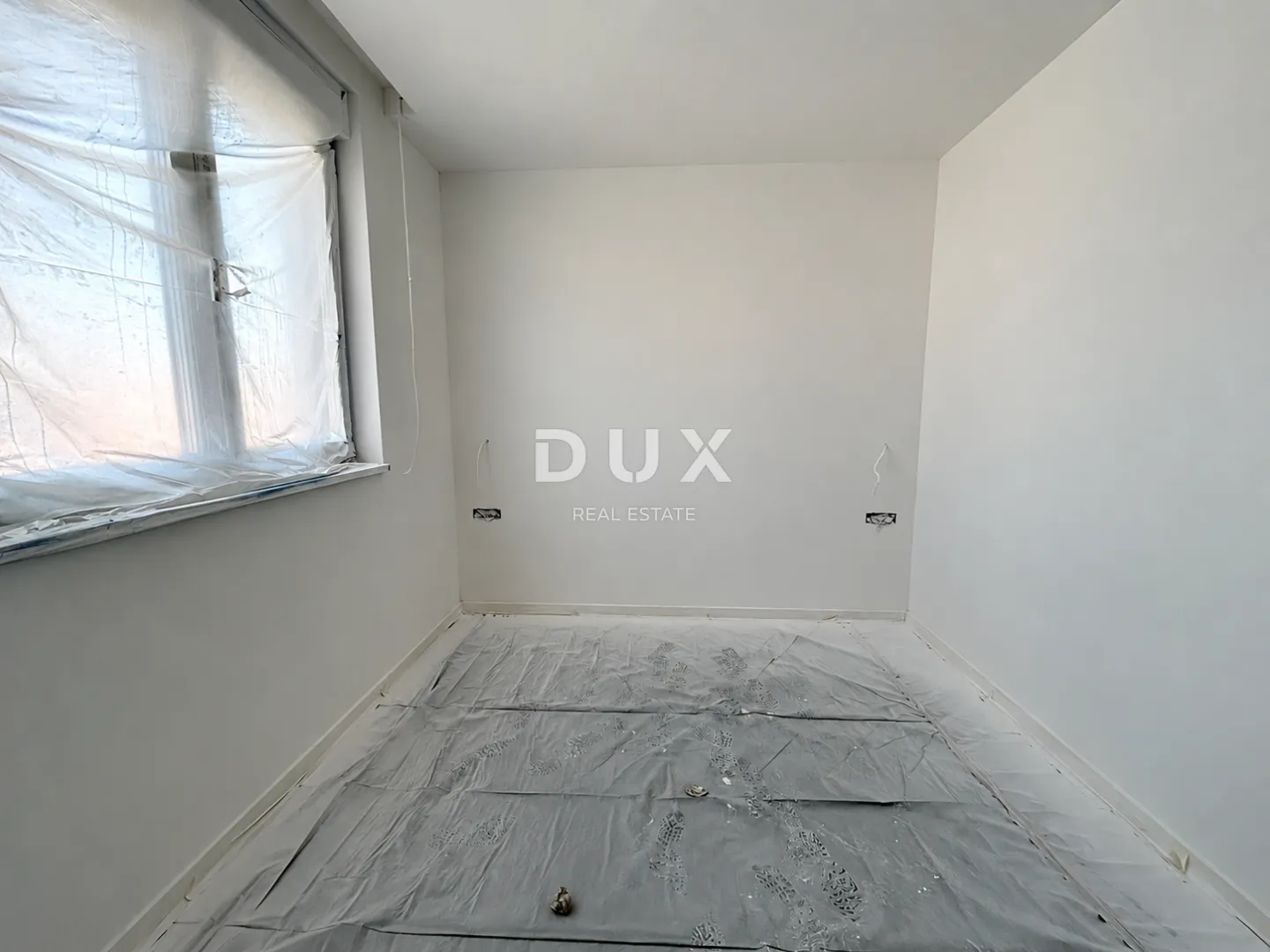 vodice, srima – penthouse s liftom, krovna terasa 109 m², 70m od plaže - slika 18