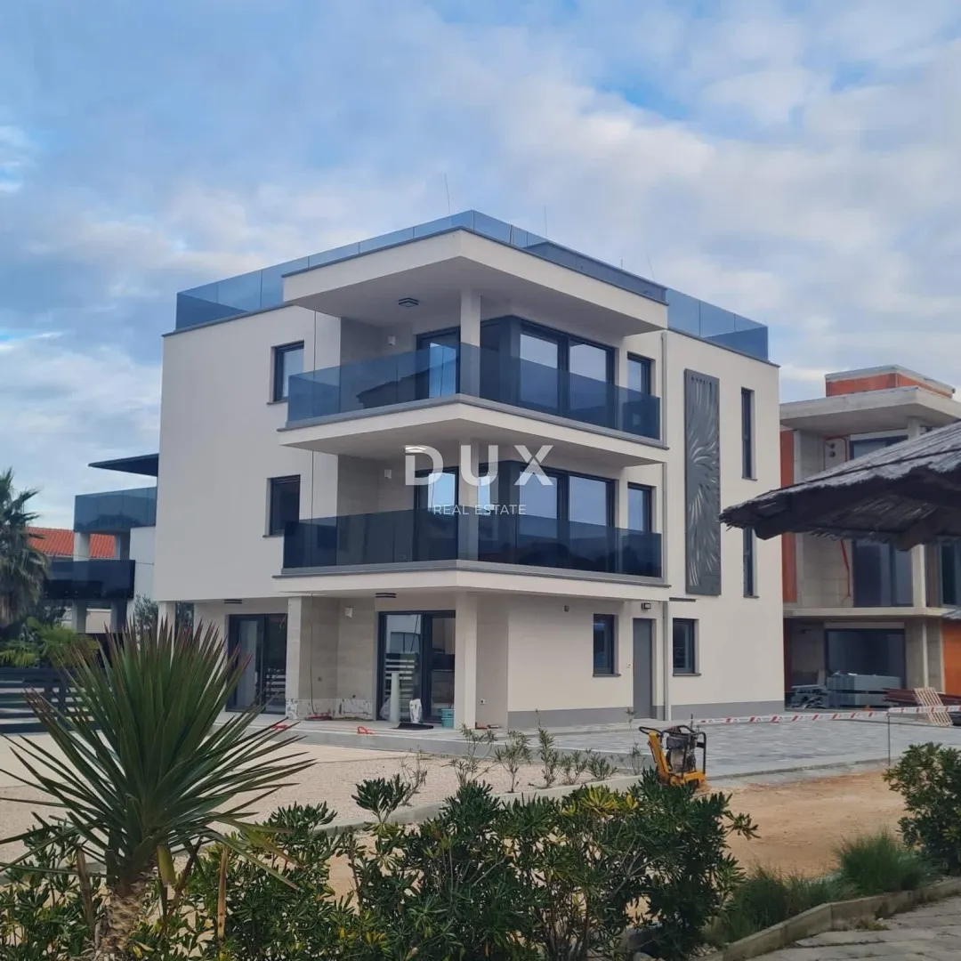 zadar, vir - prilika! ekskluzivan objekt na samoj plaži! - slika 1