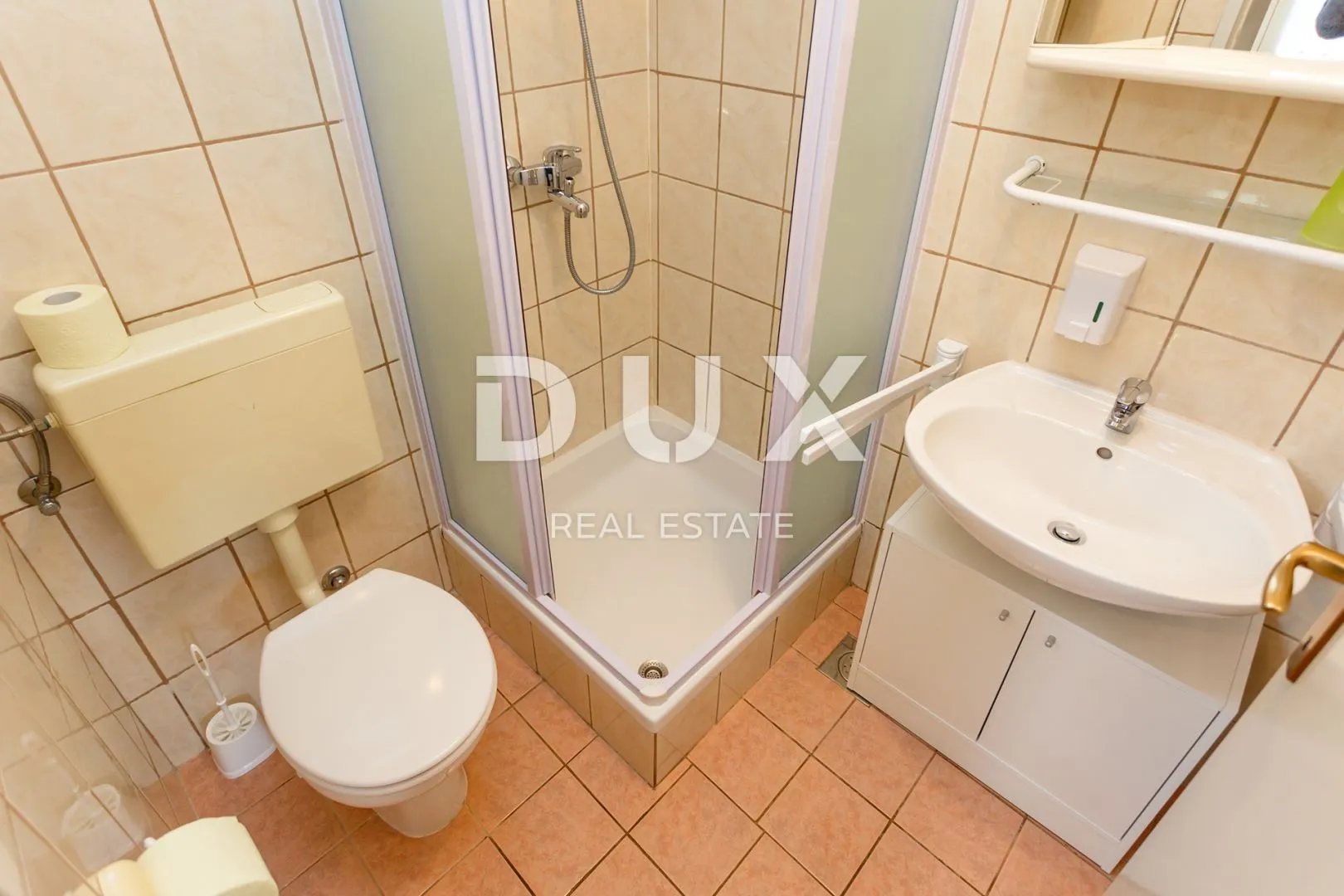 otok krk, malinska - renovirana apartmanska kuća u blizini mora - slika 41