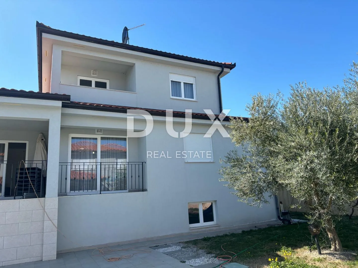istra, labin - mediteranska kuća s pogledom na more! - slika 1