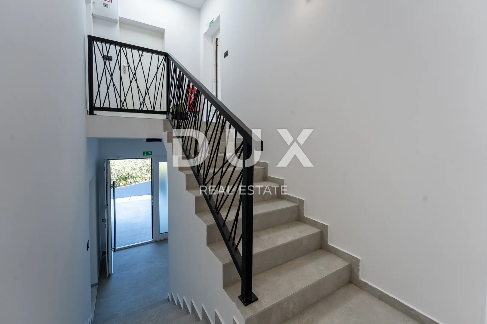 otok krk, baška (okolica) - stan 2s+db u novogradnji s terasom i 2 parkirna mjesta - slika 3
