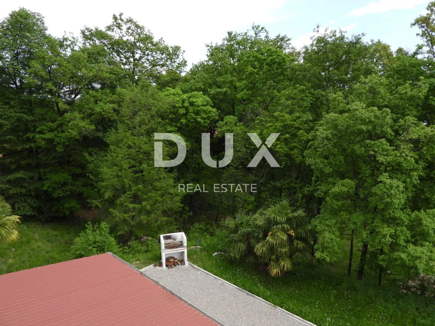 opatija, matulji- kuća s 4 stana 550m2 + okoliš 3740m2 - slika 13