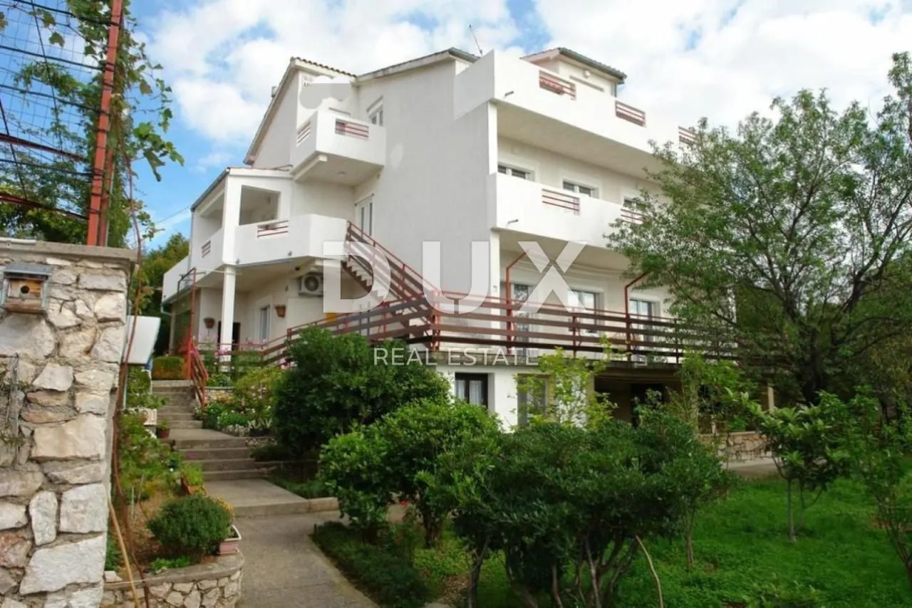 crikvenica, jadranovo - predivna samostojeća kuća s sedam stanova - slika 2