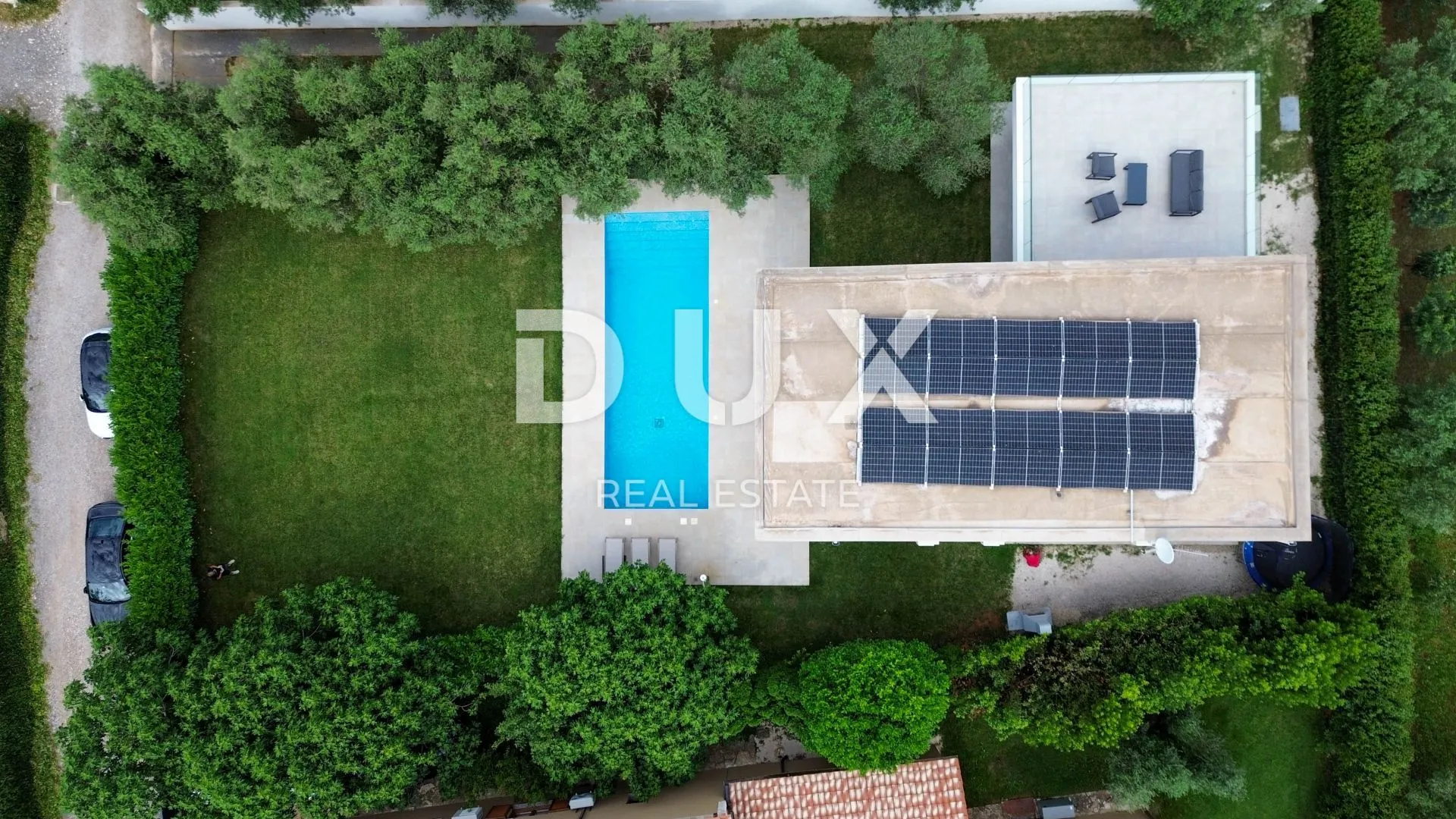 istra, peroj - moderna vila na mirnoj lokaciji - slika 11