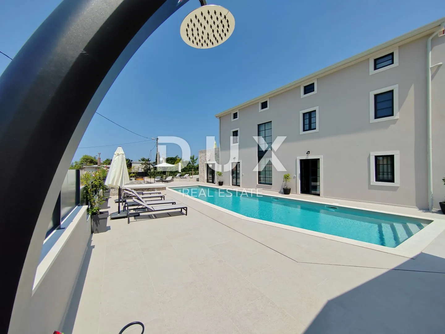 istra, poreč - ekskluzivna vila s bazenom - slika 13