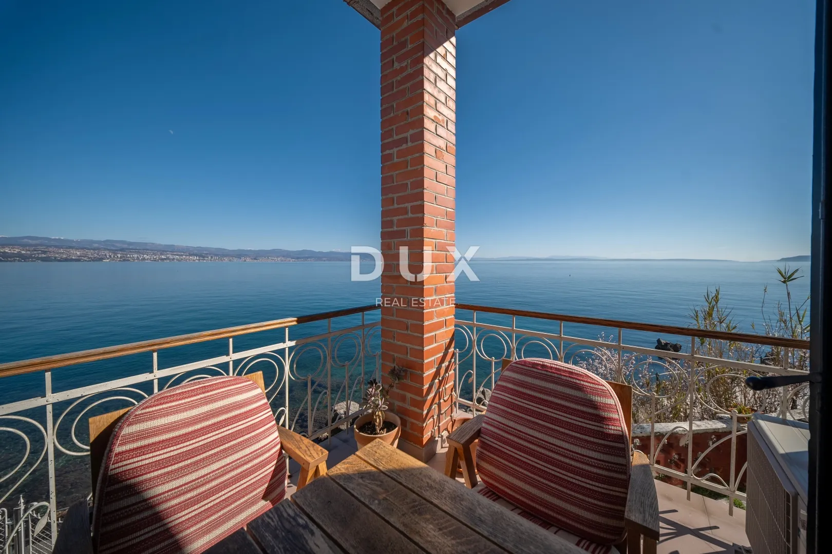 opatija, ičići, balkon, terasa, okućnica, parking - slika 12