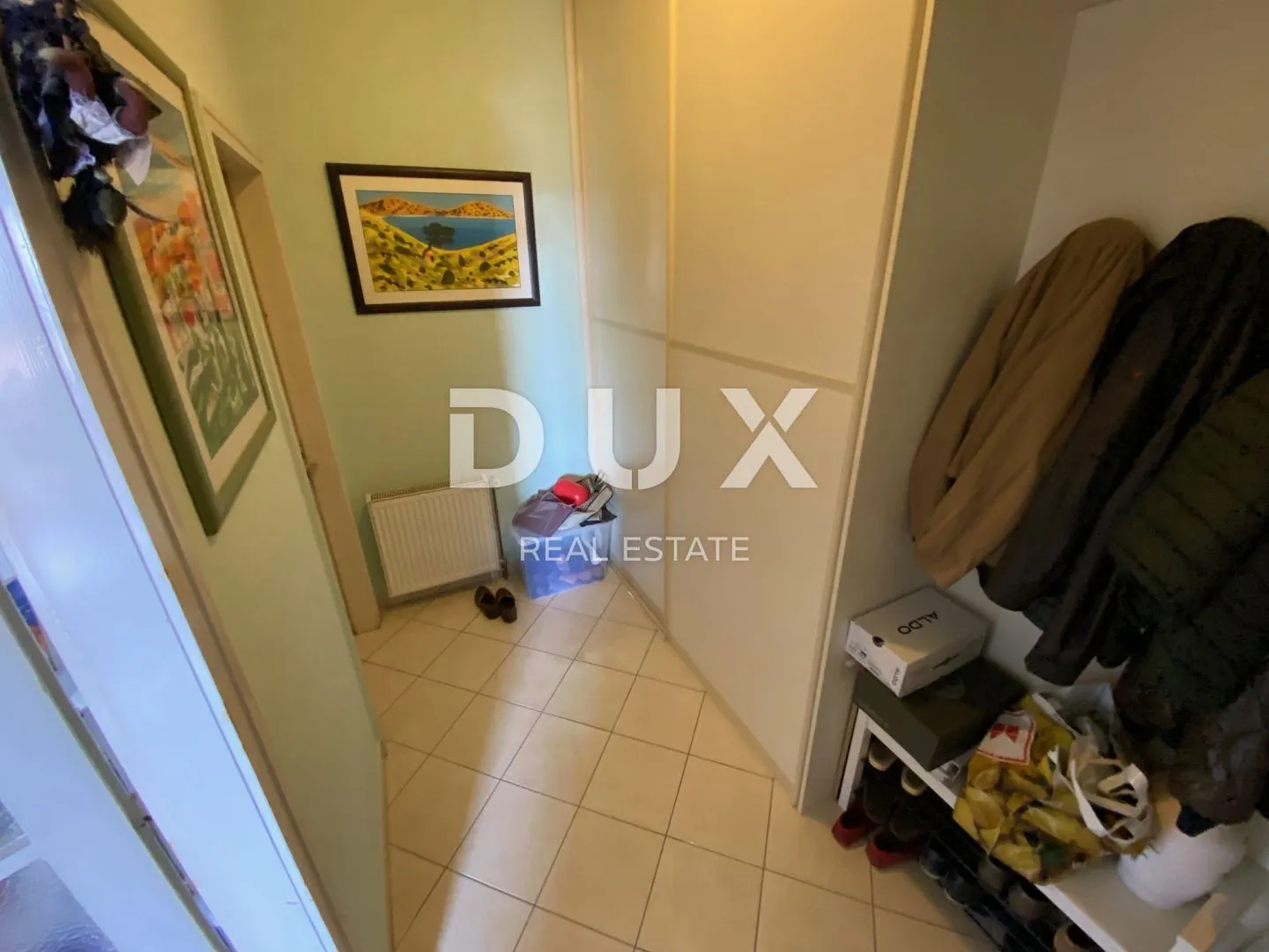 rijeka, škurinje - stan 100 m2 s pogledom na more, 3s + db, 2 balkona! prilika! - slika 9
