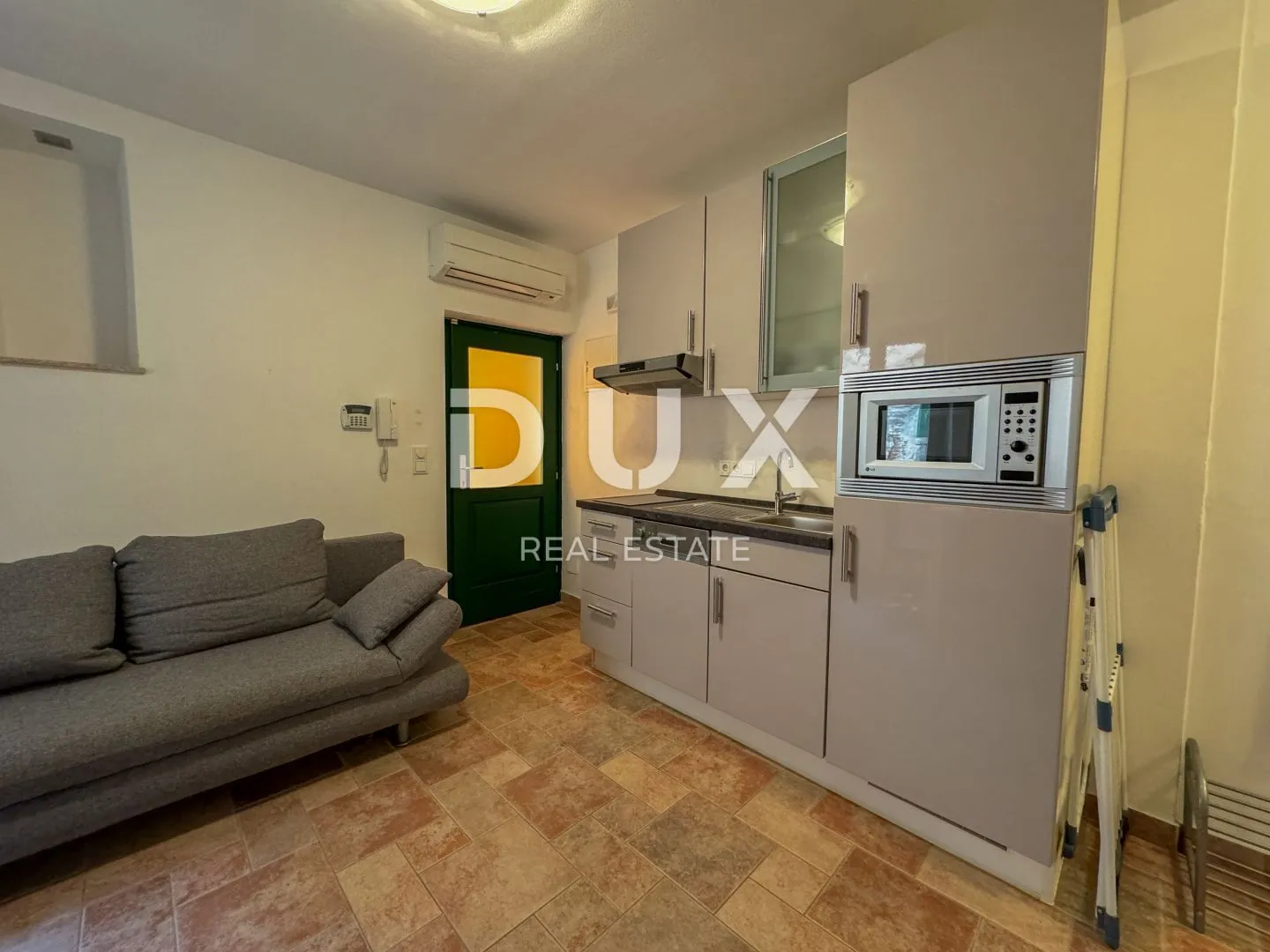 rovinj, centar – vrhunsko uređeni objekt u srcu rovinja s krovnom terasom, pogled, jacuzzi - slika 24