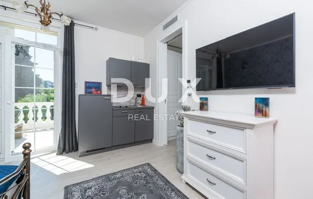 istra, rovinj impozantna vila s liftom! - slika 28