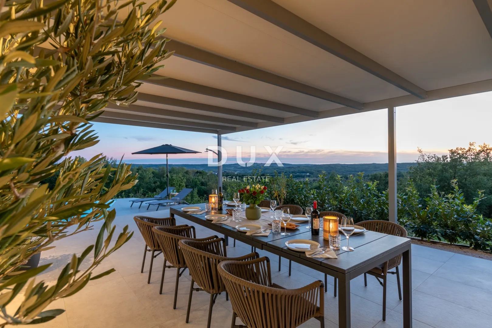 istra, motovun - vila s infinity bazenom i wellness zonom - otvoren pogled na more i okolna mjesta - slika 49